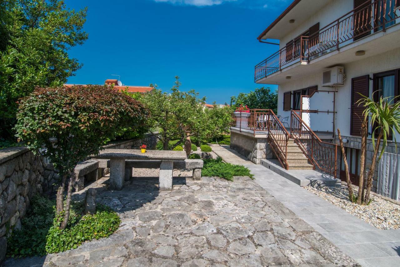 Apartments Marija & Anton Malinska Zewnętrze zdjęcie