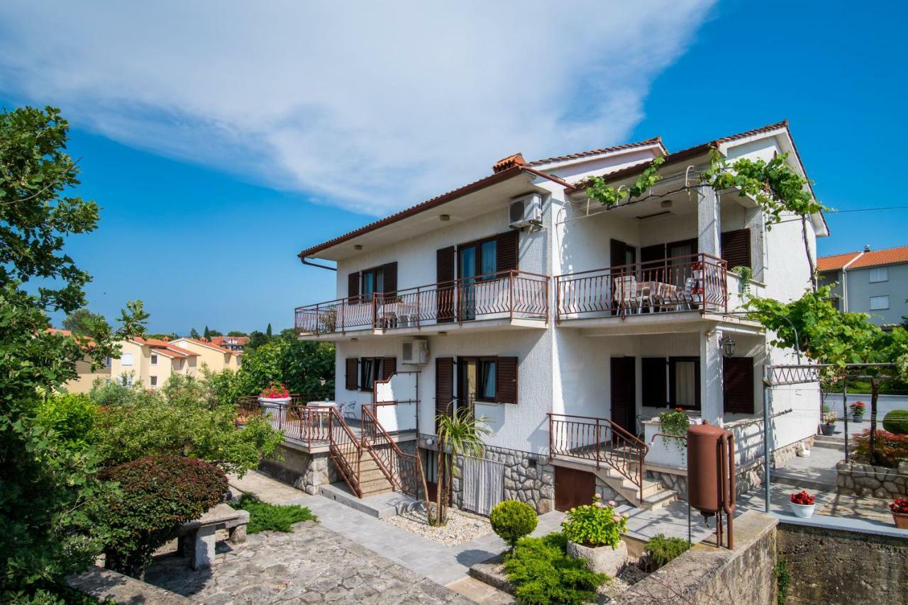 Apartments Marija & Anton Malinska Zewnętrze zdjęcie
