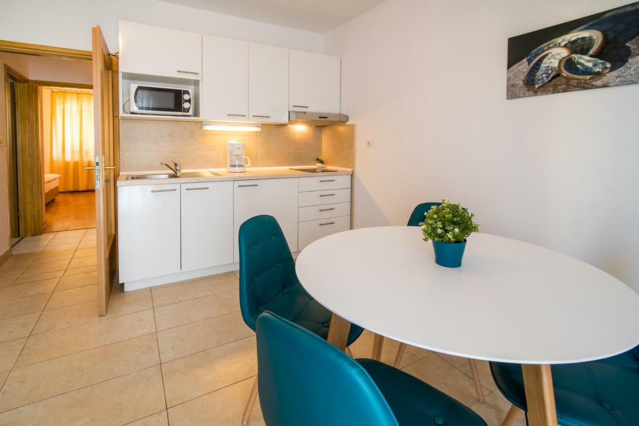 Apartments Marija & Anton Malinska Zewnętrze zdjęcie
