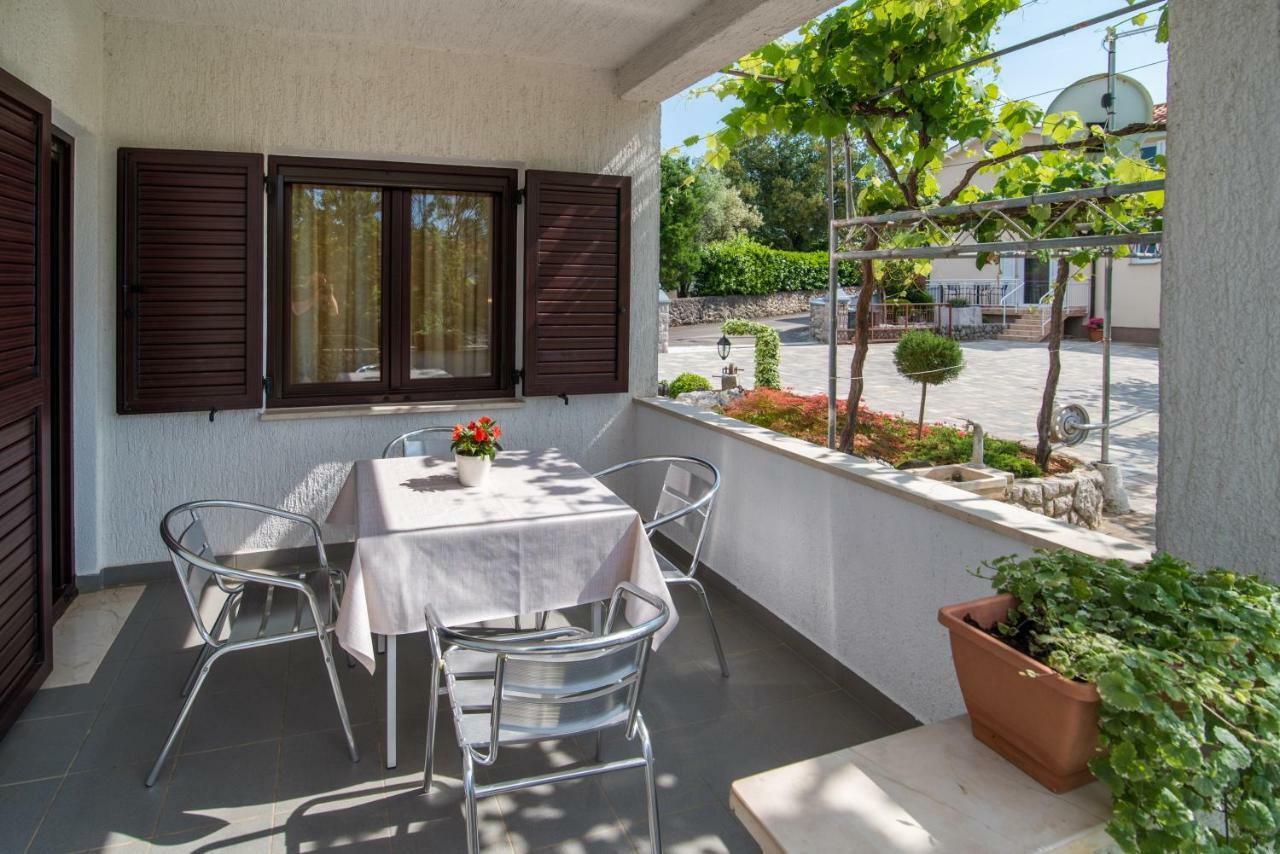Apartments Marija & Anton Malinska Zewnętrze zdjęcie