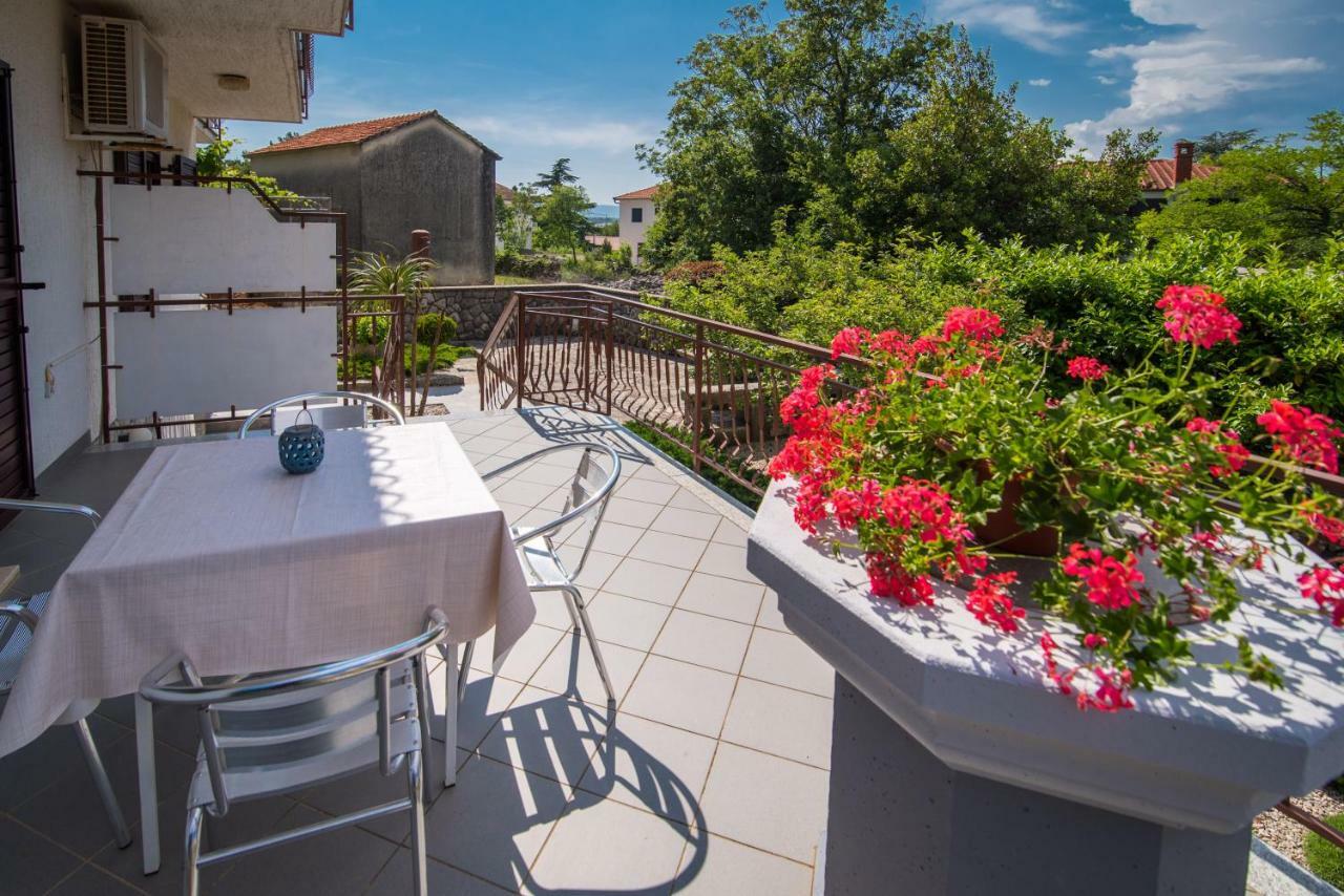 Apartments Marija & Anton Malinska Zewnętrze zdjęcie